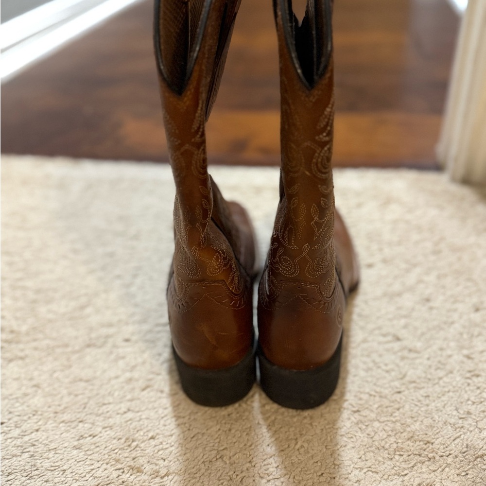 Ariat Tan Leather Cowboy Boots - Picture 2 of 5